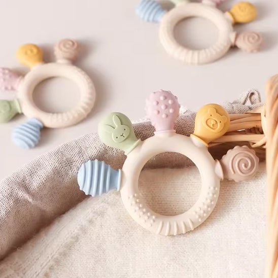 Anneau dentition bébé premier gouvernail panier