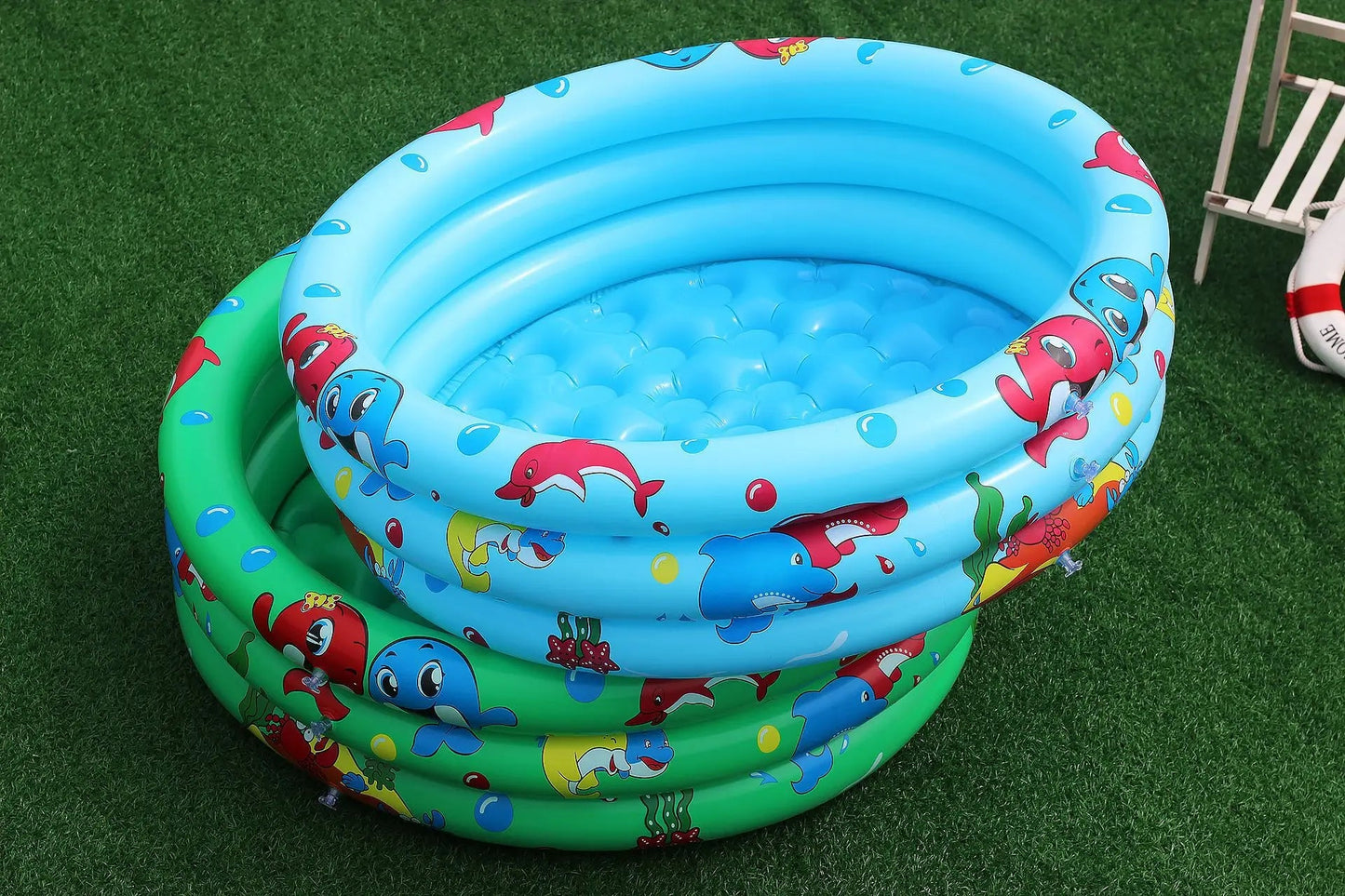 Piscine a balle pour bébé Baleine présentation