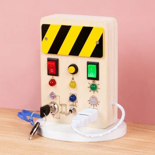 Tableau Montessori - BusyBoardCircuit™ - Déverrouillage de lumière - Bébé Chérie