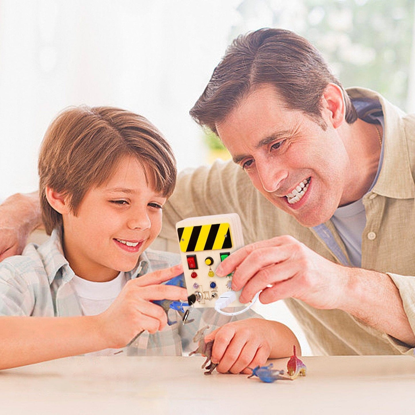 Tableau Montessori - BusyBoardCircuit™ - Déverrouillage de lumière - Bébé Chérie